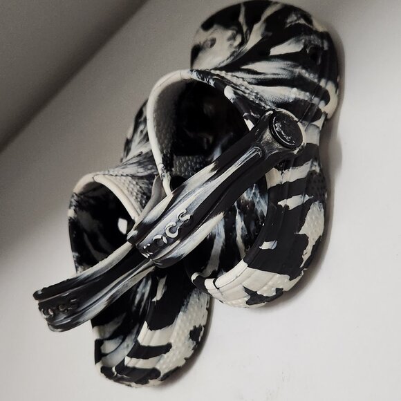 Crocs - Unisex classic size 8, black-white - Picture 5 of 5